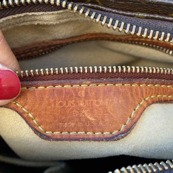 Louis Vuitton - Picture 8 of 16